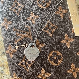 Return to Tiffany heart tag key pendant necklace